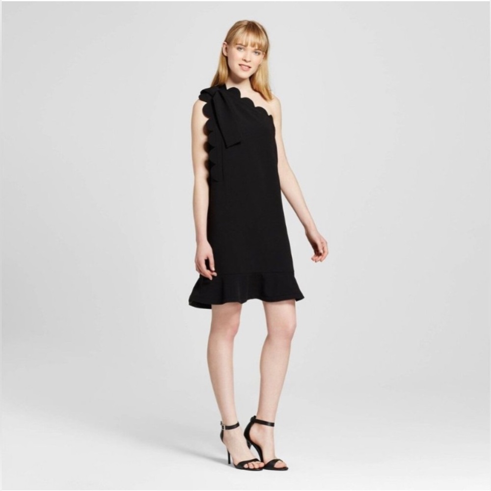 Victoria Beckham for Target - Black
One Shoulder Dress NWOT